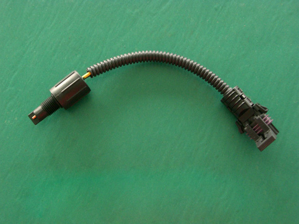 为何转角信号能够通过扭矩传感器感应呢