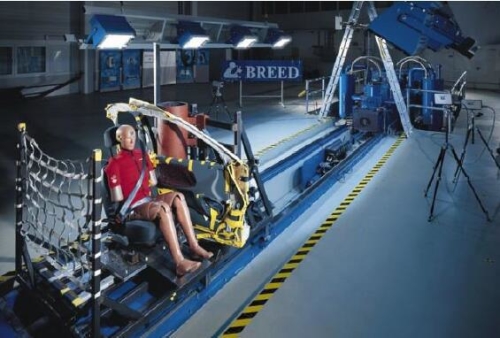 加速模拟碰撞试验台车系统 