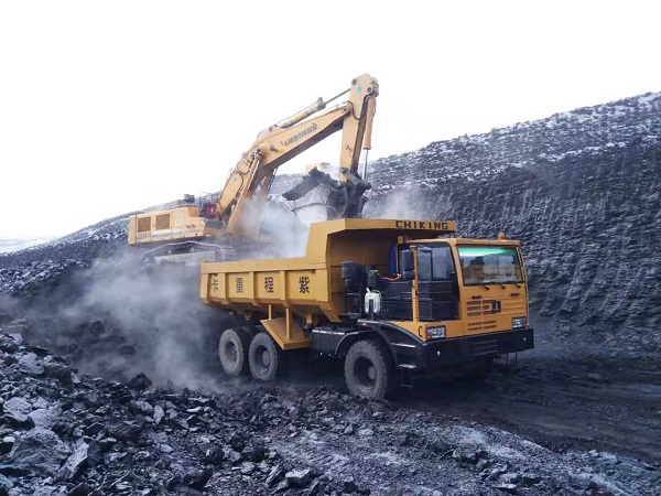 分布式混合动力矿用自卸车用底盘